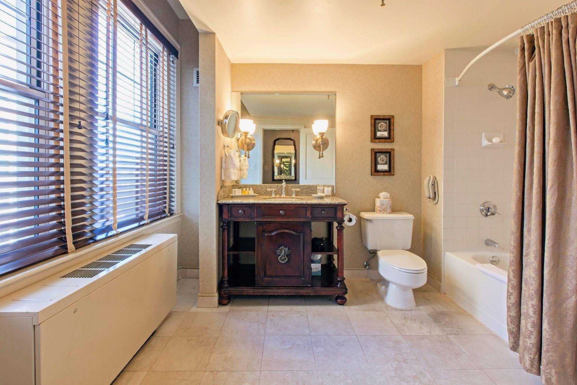 The Brown 5* Louisville